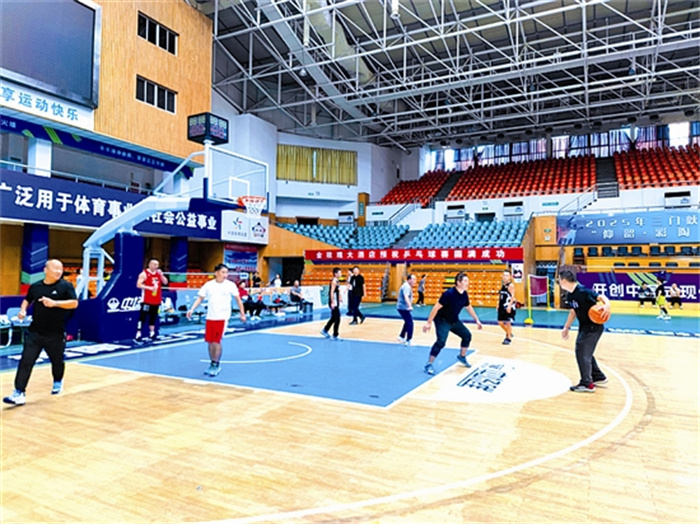 lujj59130_b.jpg lujj59130_b.jpg