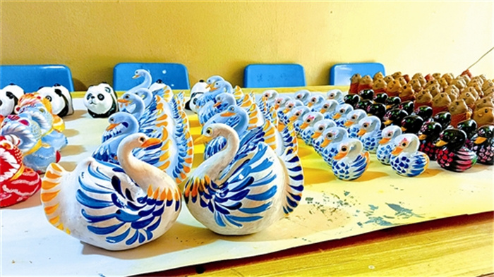 lujj5b135_b.jpg lujj5b135_b.jpg